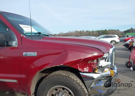 2000 Ford F-250 Lariat/Xl/Xlt z USA, uszkodzony, nr VIN 1FTNX20S7YEA51038